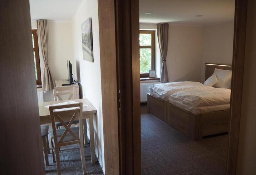 膳宿费 Penzion šléglov