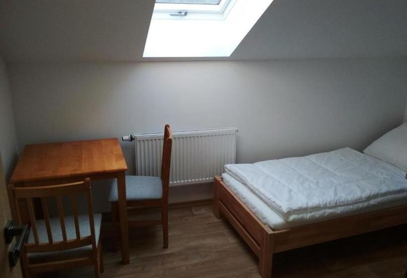 بنسيون Penzion Pod Kaštany Kvasice