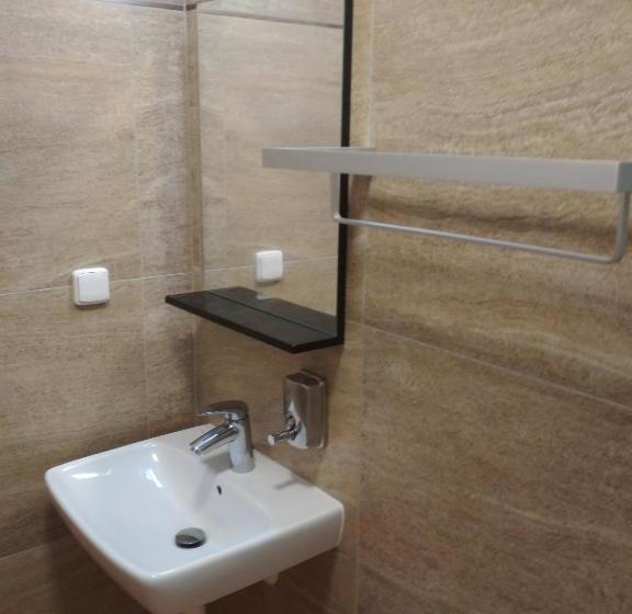 بنسيون Penzion Pod Kaštany Kvasice