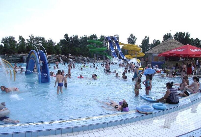 펜션 Radek Vendégház és Apartman