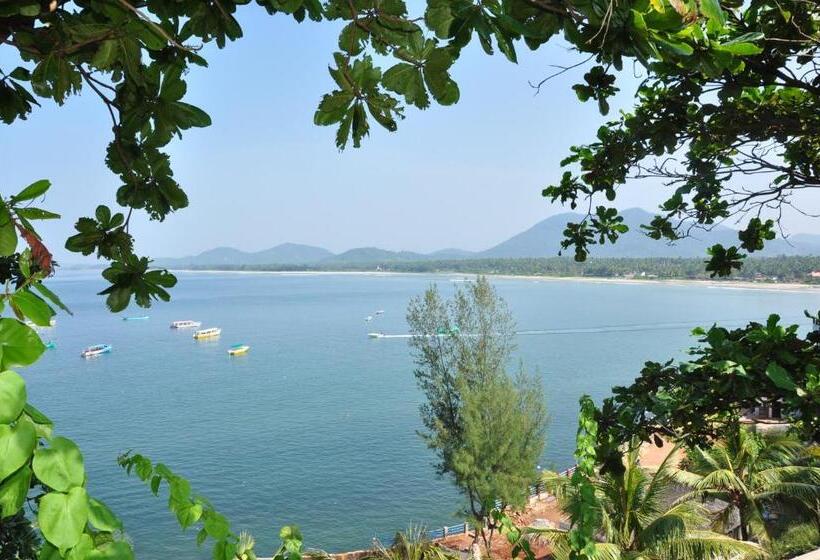 Pensão Rns Guest House