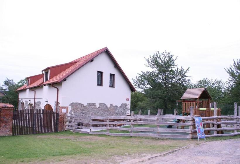 פנסיון Statek Malčany