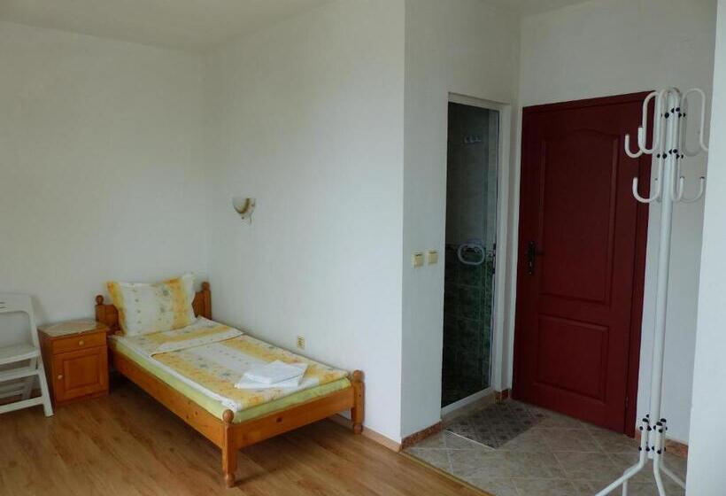 Пансион Sunhouse Rooms