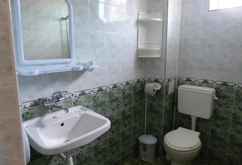 Пансион Sunhouse Rooms