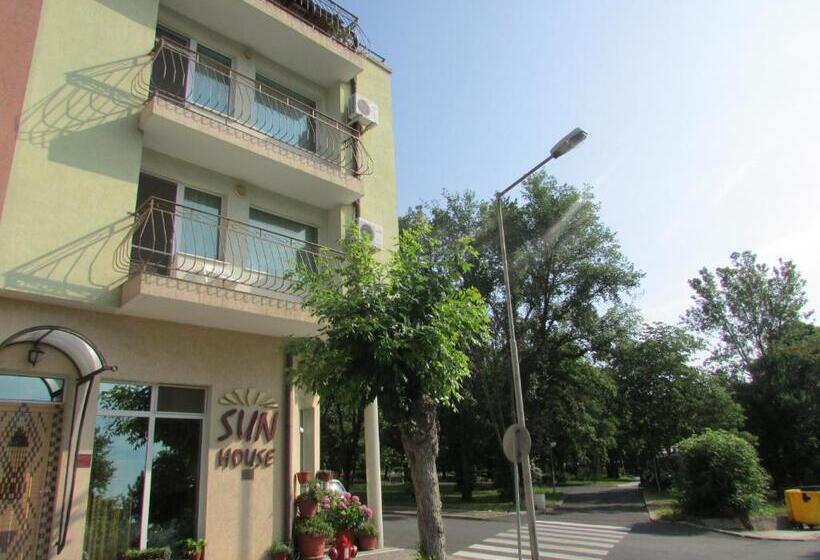 Пансион Sunhouse Rooms