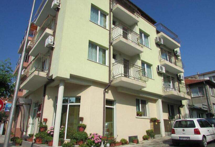 Пансион Sunhouse Rooms