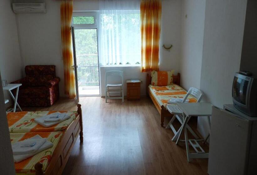 Пансион Sunhouse Rooms