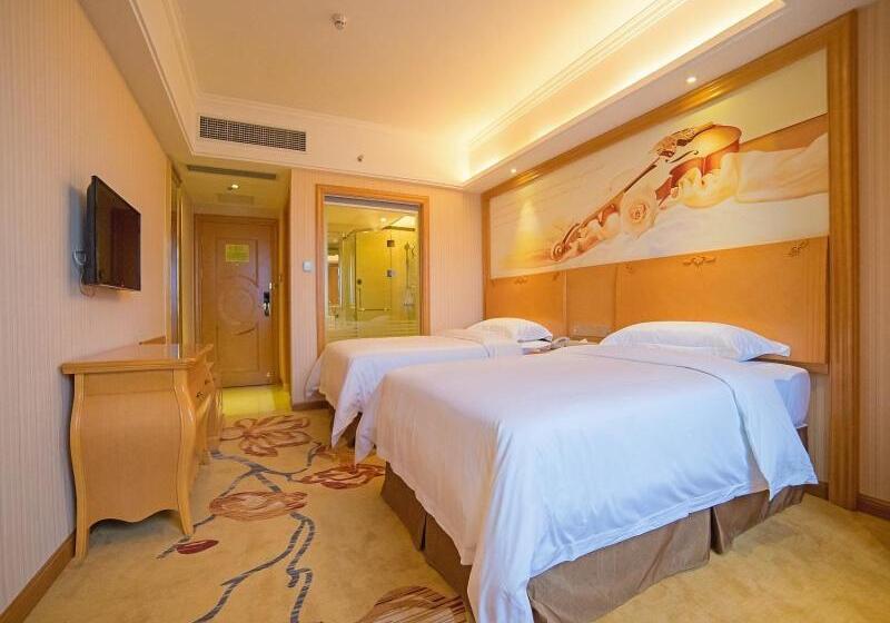 Vienna 3 Best Hotel Luoding Chuangyue Building