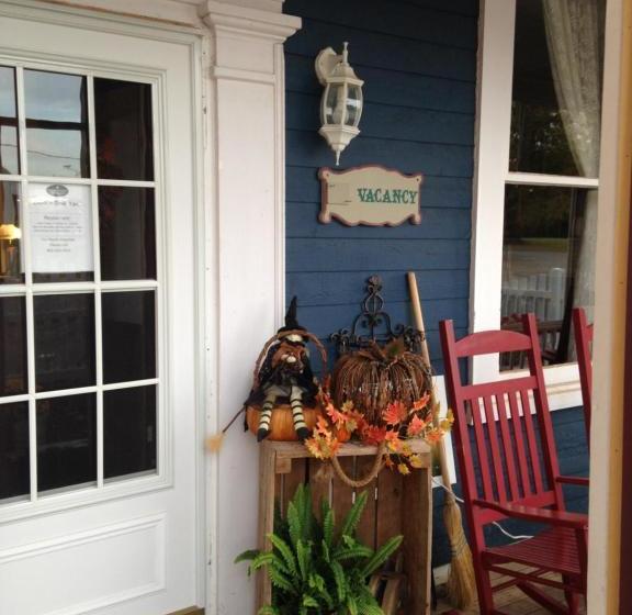 Hostel The Georgetown Inn