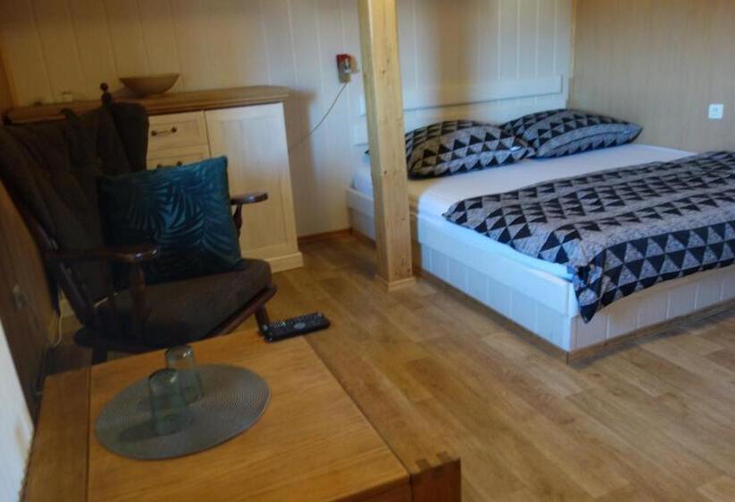 הוסטל Pod Lípou