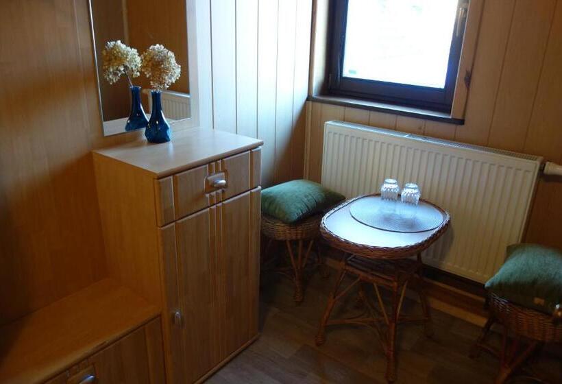 הוסטל Pod Lípou