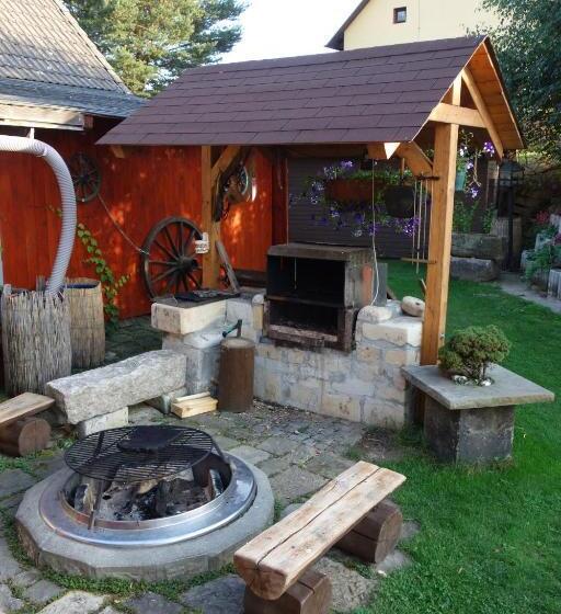 הוסטל Pod Lípou