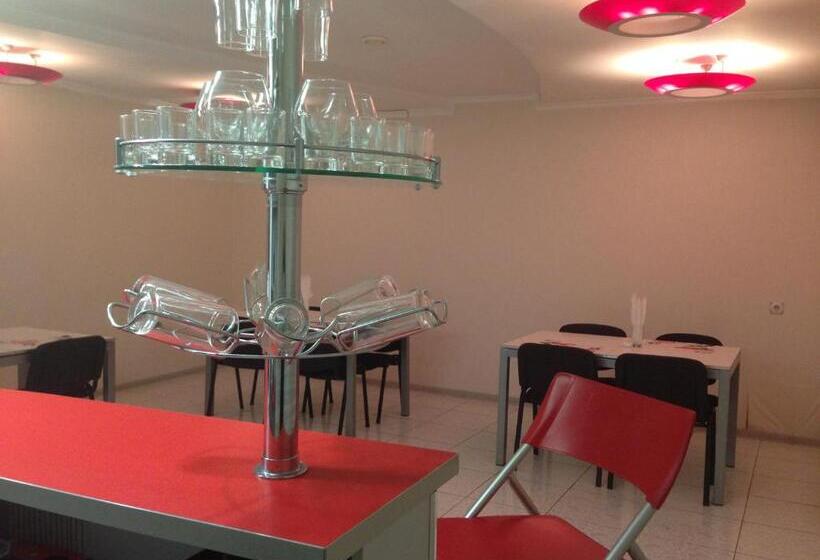 Общежитие U Fedora