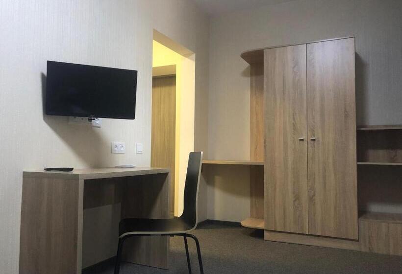 Общежитие U Fedora