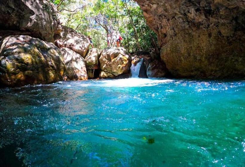 مبيت وإفطار Casa Rural Aroma De Campo