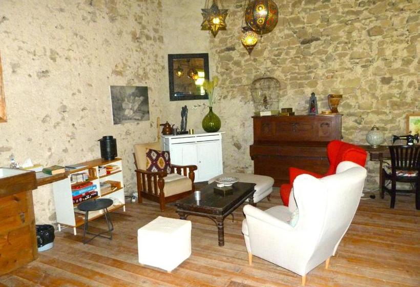 مبيت وإفطار Chambres D'hôtes La Fougeraie