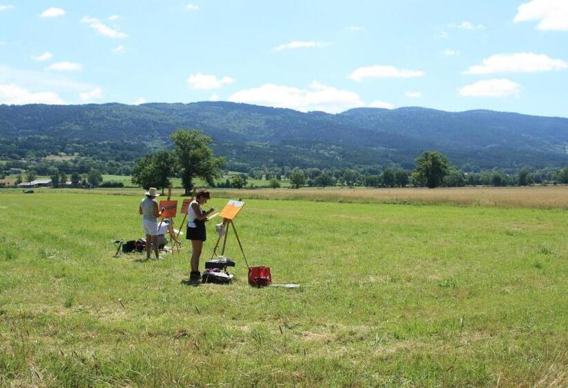 مبيت وإفطار Chambres D'hôtes La Fougeraie