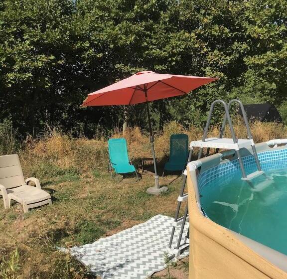 مبيت وإفطار Chambres D'hôtes La Fougeraie