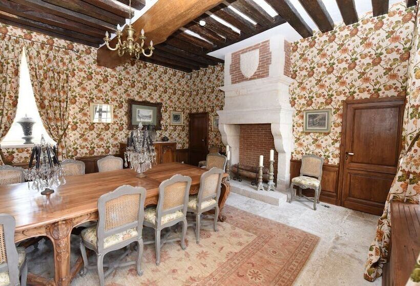 צימר Château De Maudetour