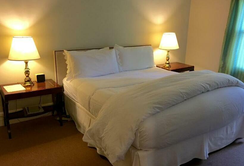 مبيت وإفطار Cowper Inn