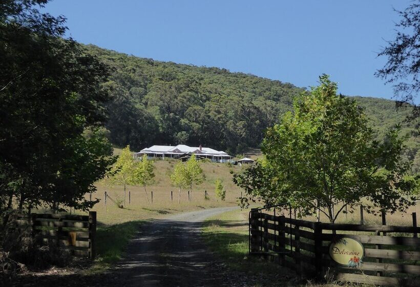 צימר Deloraine Homestead