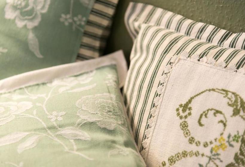 Bed and Breakfast La Jouvenelle