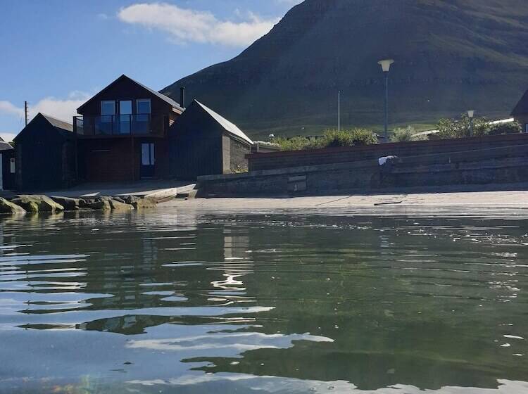 مبيت وإفطار Visithomes Faroe Islands