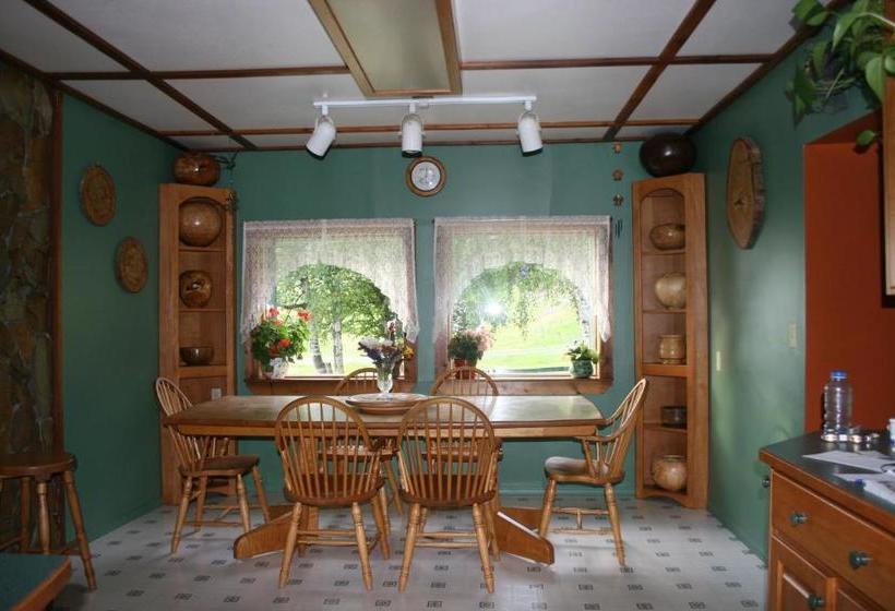 Dunphy's Bed And Breakfast