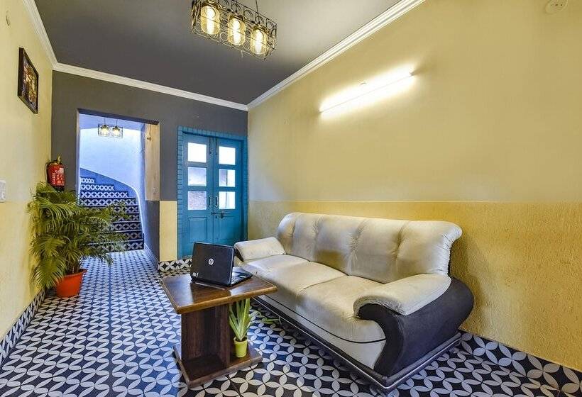 Fabhotel Kk Residency