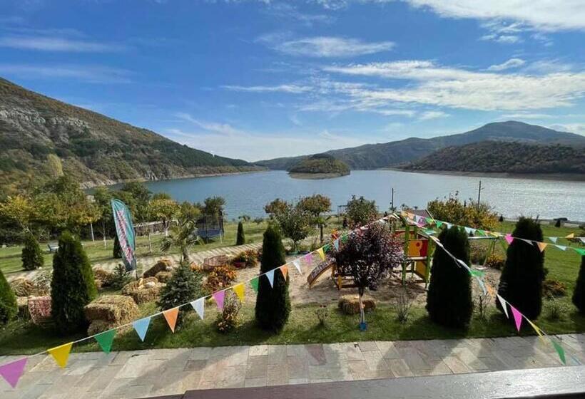 Family Hotel Borovitsa