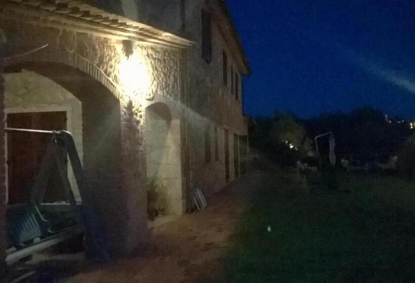 هتل Agriturismo Il Poggiolo