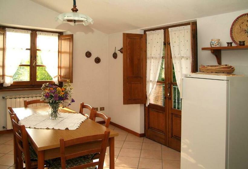 בית מלון כפרי Agriturismo Poderino