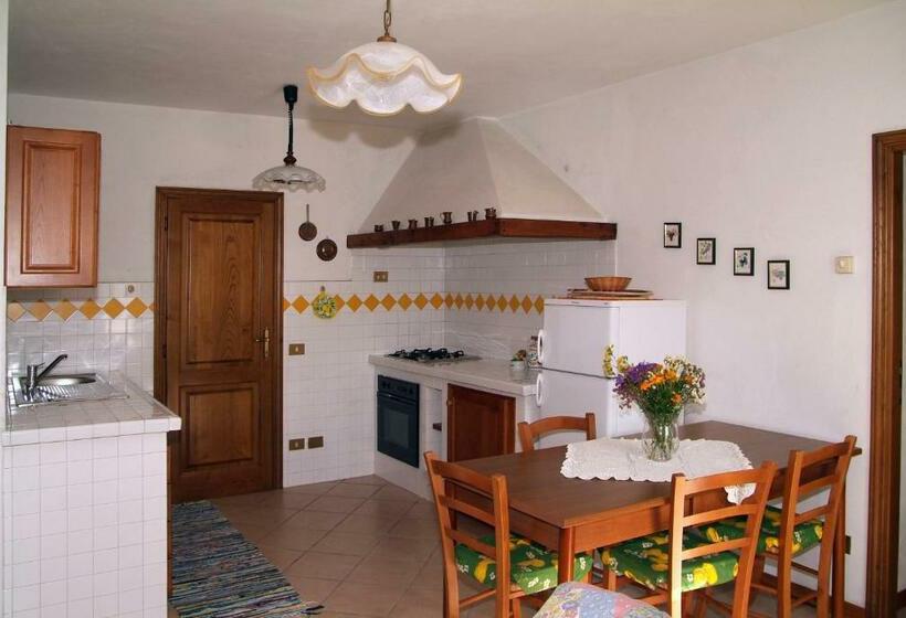 בית מלון כפרי Agriturismo Poderino