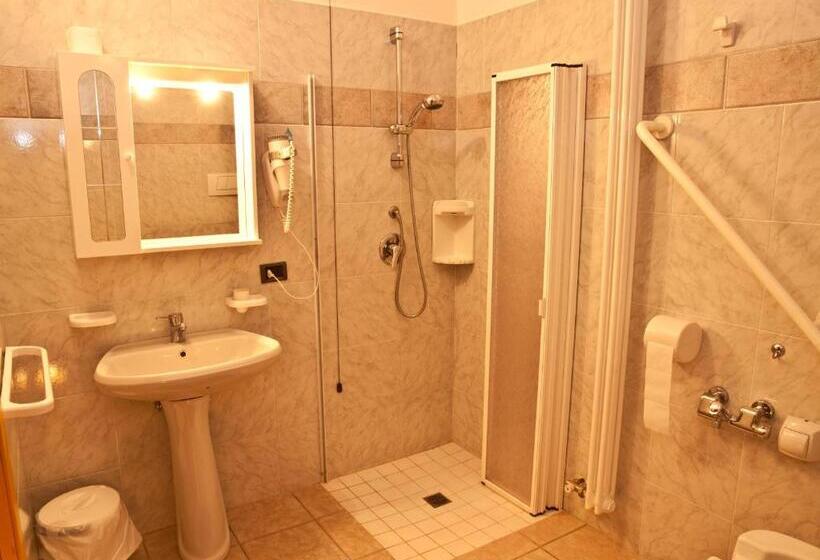 فندق Albergo Legazzuolo Montecampione