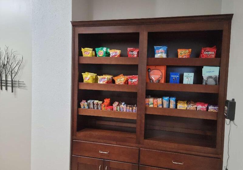 בית מלון כפרי Best Western Clare