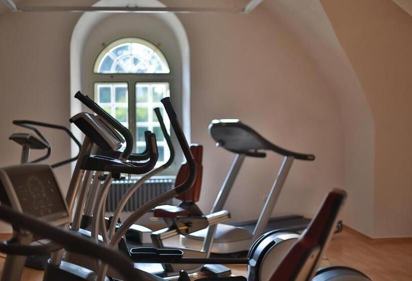 Chateau Herálec Boutique Hotel & Spa By L Occitane