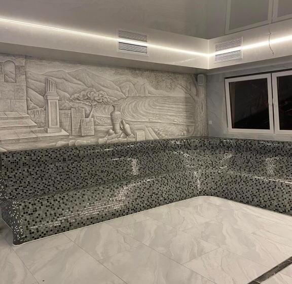 Отель Chorna Skelya Resort & Wellness