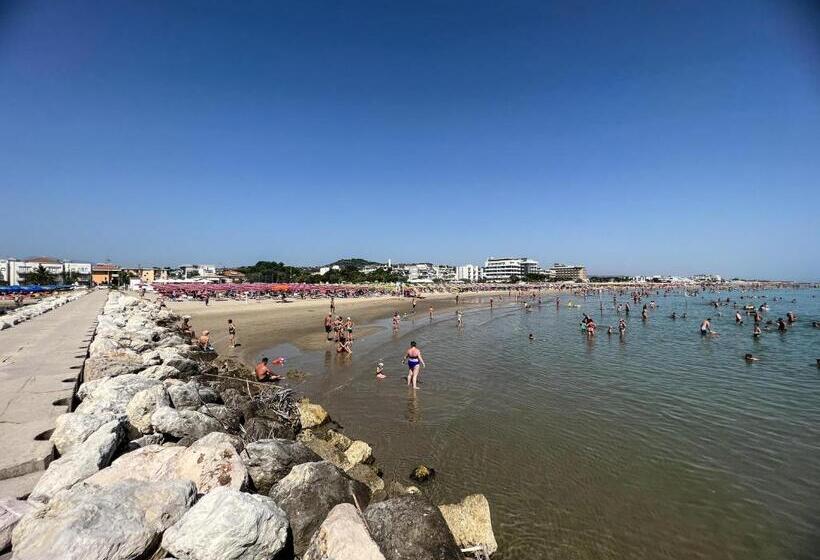 酒店 Club La Villa