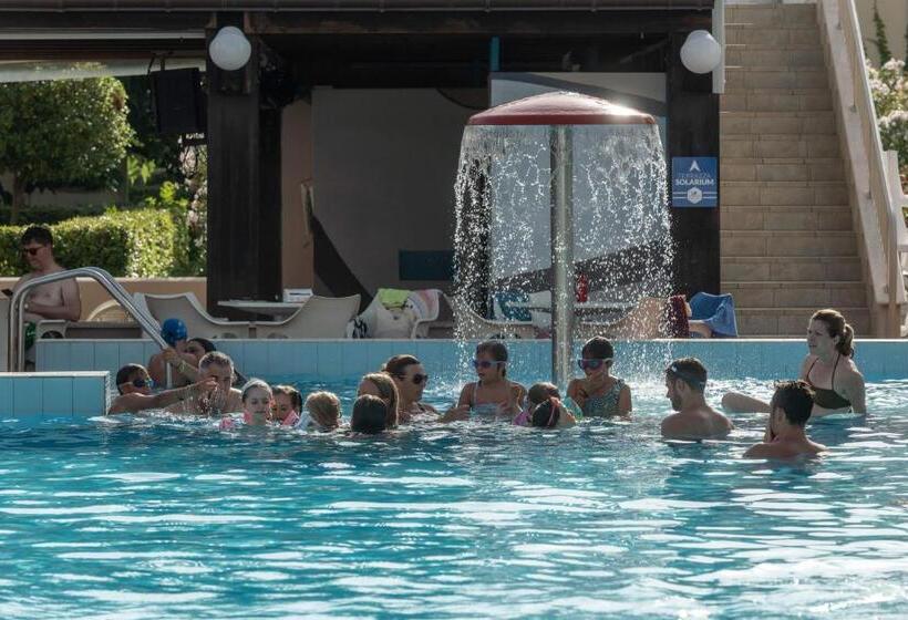 فندق Club La Villa