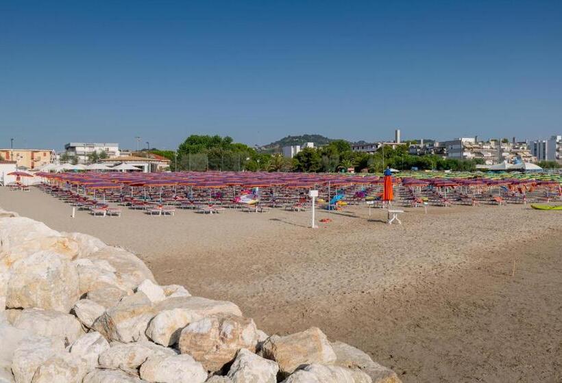 فندق Club La Villa