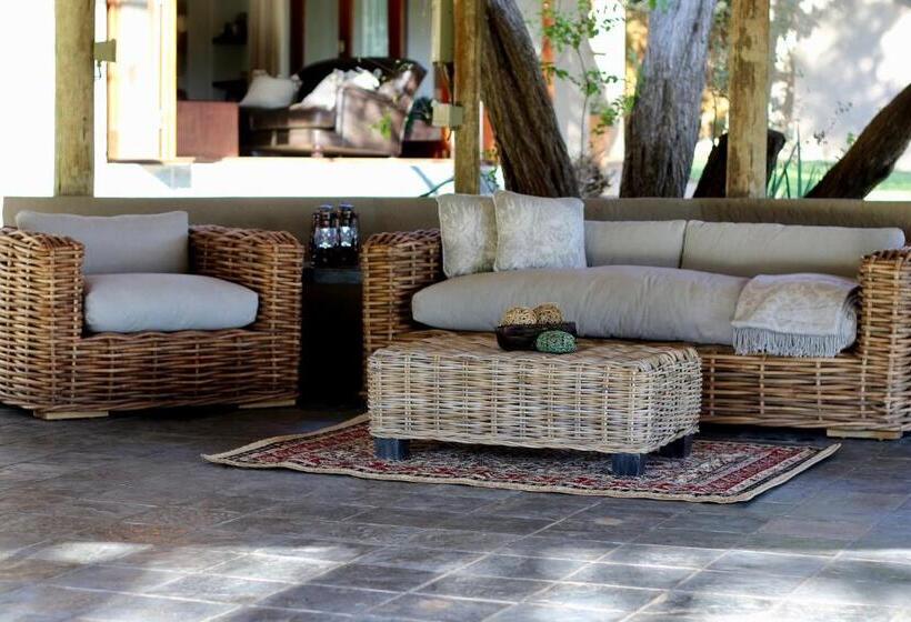 호텔 Ivory Wilderness River Rock Lodge