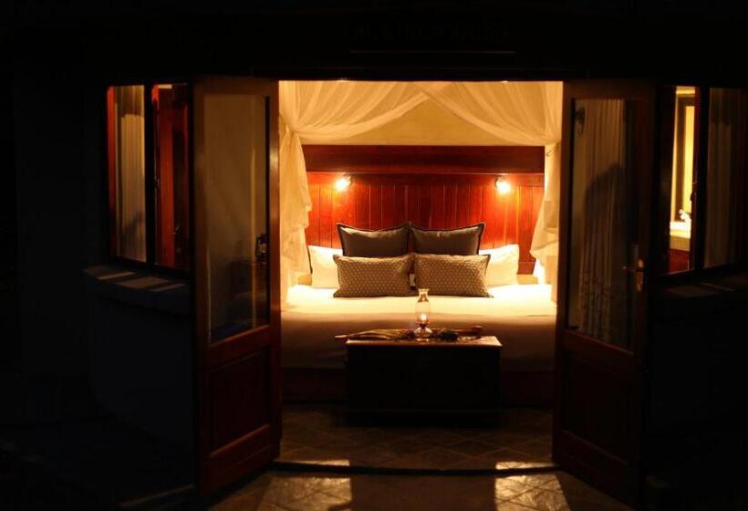 호텔 Ivory Wilderness River Rock Lodge