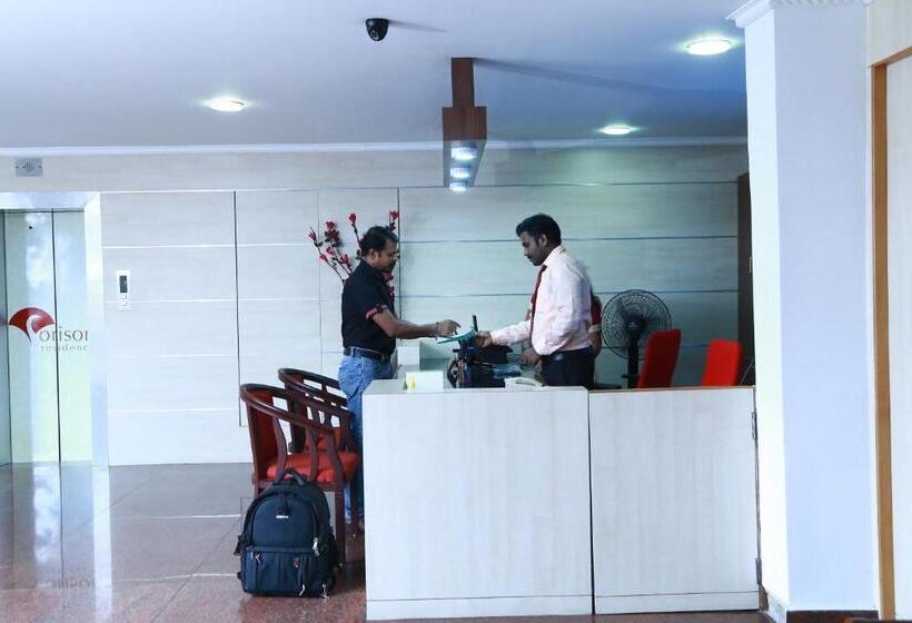 ホテル Orison Residency