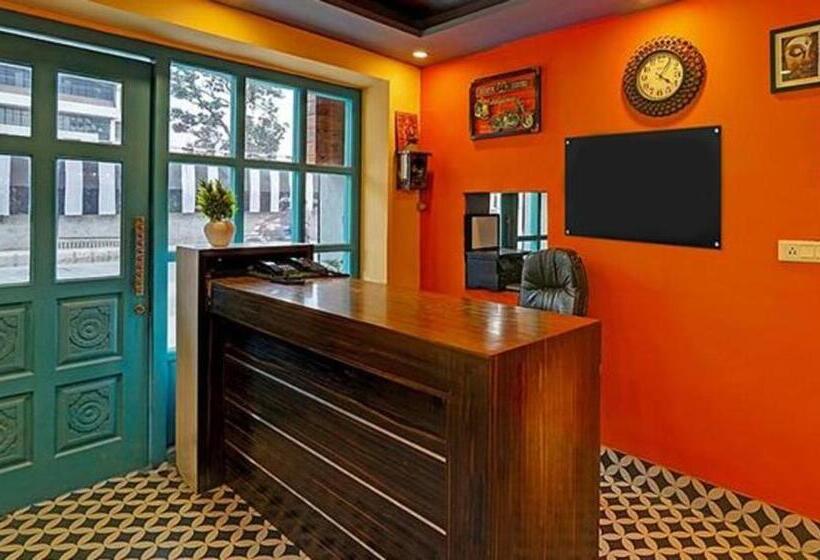 Fabhotel Kk Residency