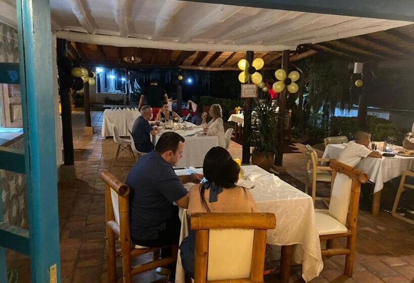 هتل Santos De Piedra Barichara