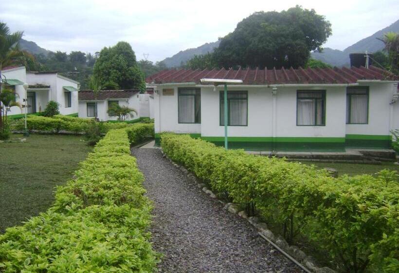 Отель Servituristicos La Esmeralda