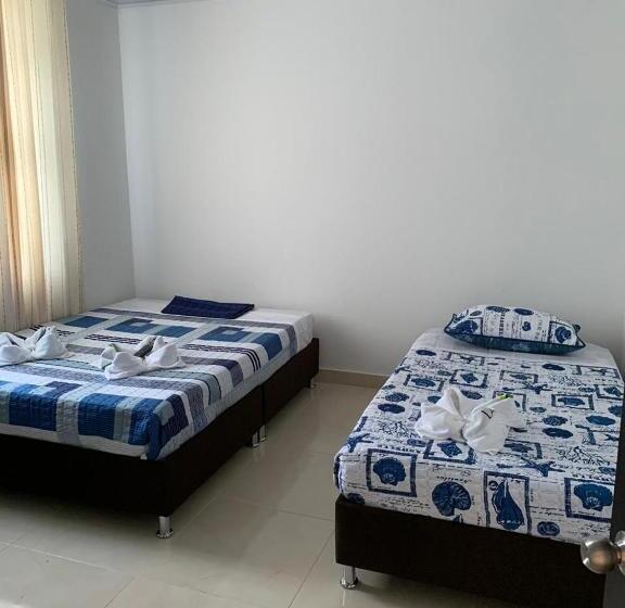 Отель Servituristicos La Esmeralda