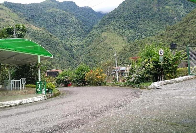 Отель Servituristicos La Esmeralda