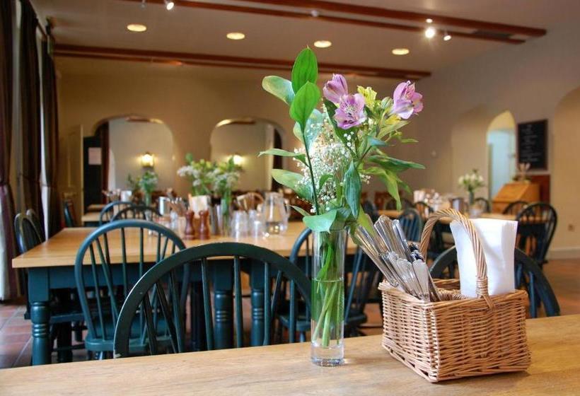 فندق West Dean College