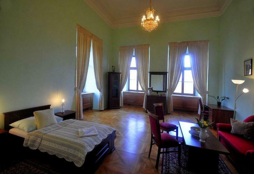 酒店 Zamek Cerveny Hradek